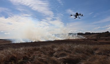 Droneteknologi til europæiske skovbrande skal anvendes til danske hedebrande