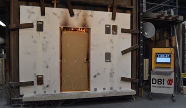 Brandtest af en dør.